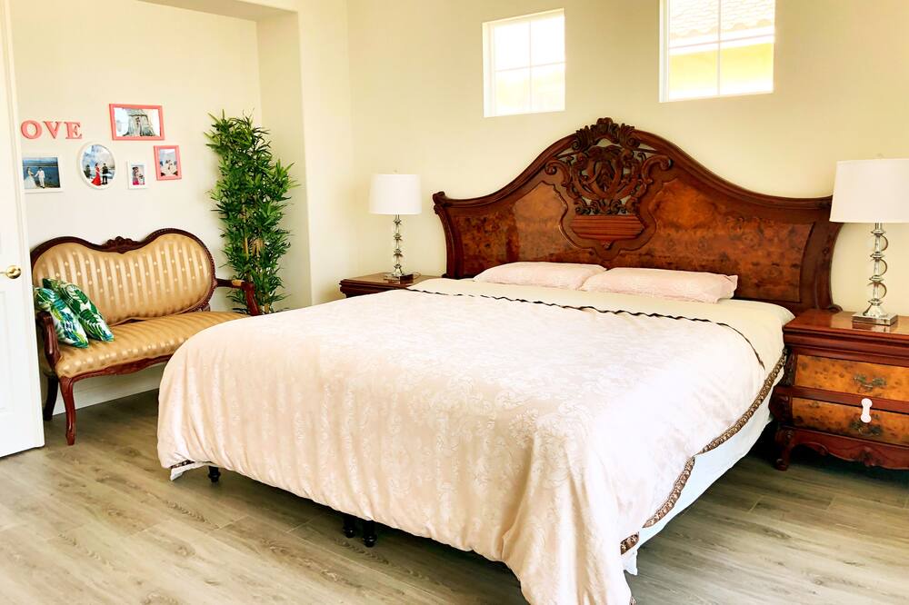 Photo of Bedroom in Lake Elsinore