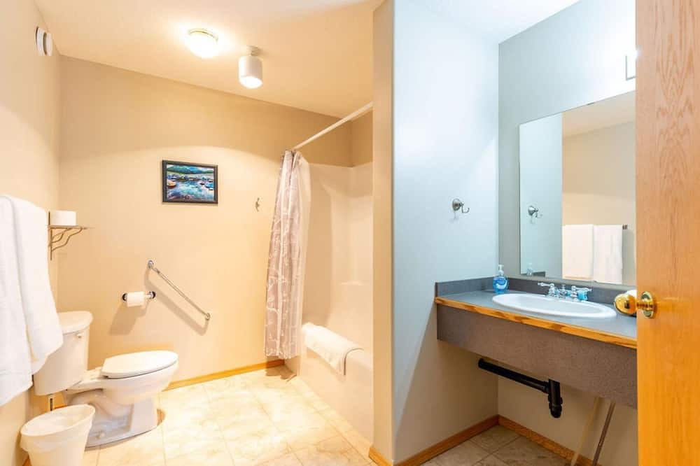 Photo of Bathroom in Division No. 3