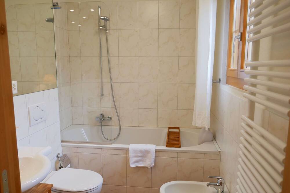Photo of Bathroom in Samedan