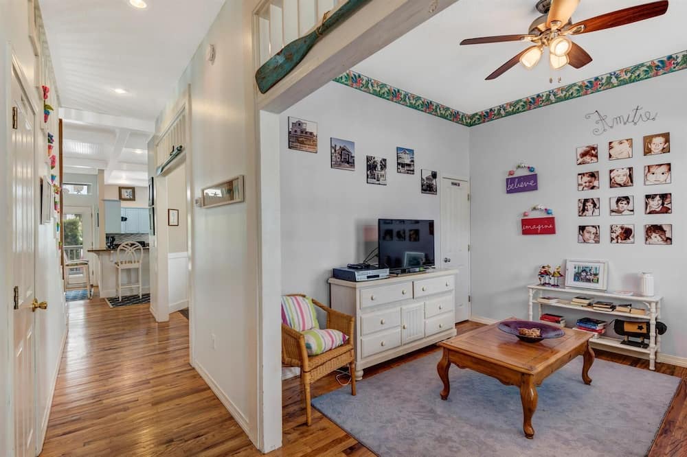 Photo of Outdoor in Crystal Shores