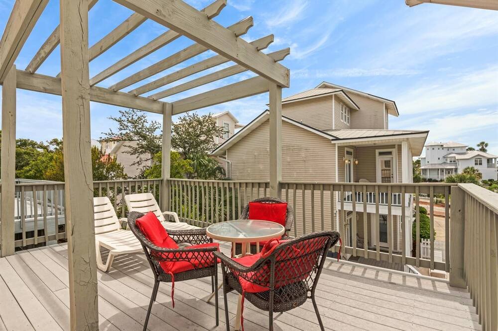 Photo of Outdoor in Crystal Shores