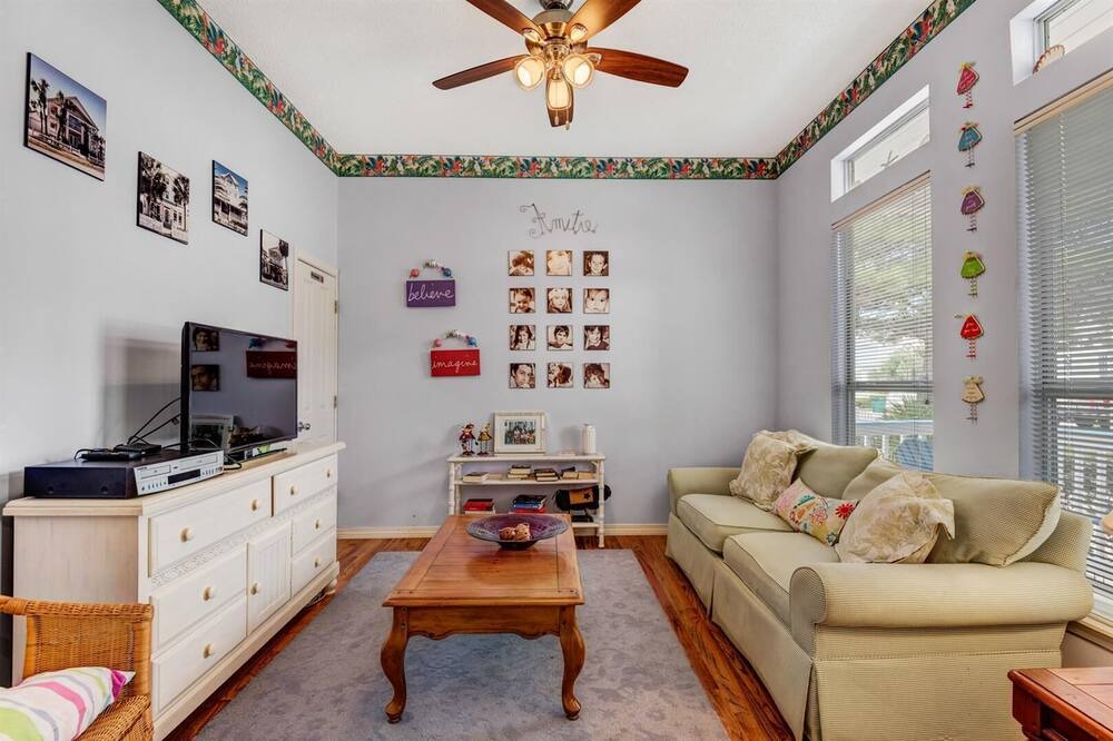 Photo of Outdoor in Crystal Shores