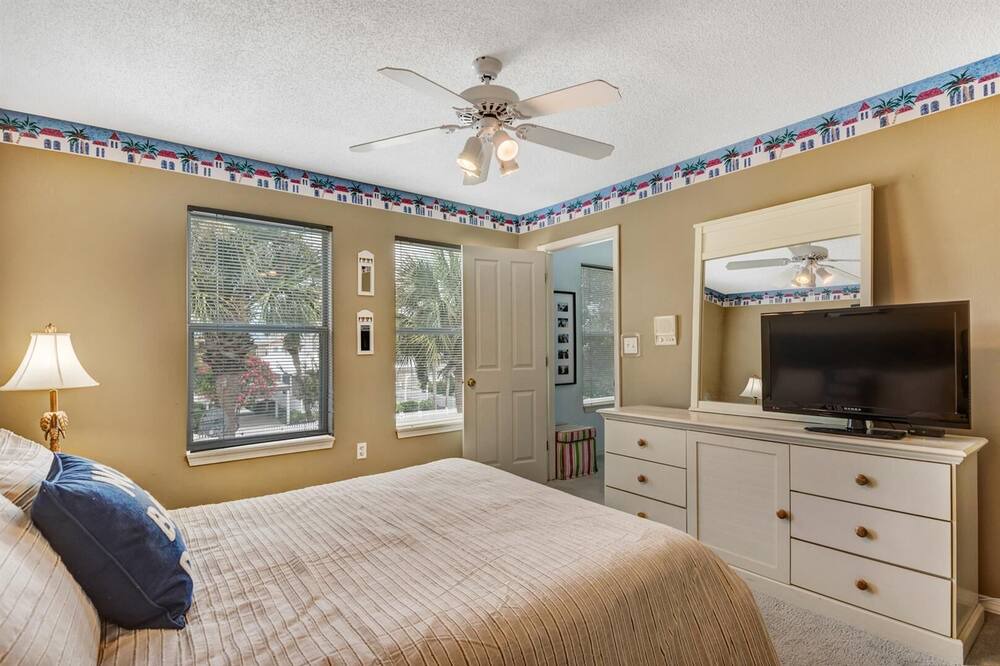 Photo of Outdoor in Crystal Shores