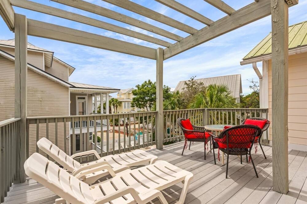 Photo of Outdoor in Crystal Shores