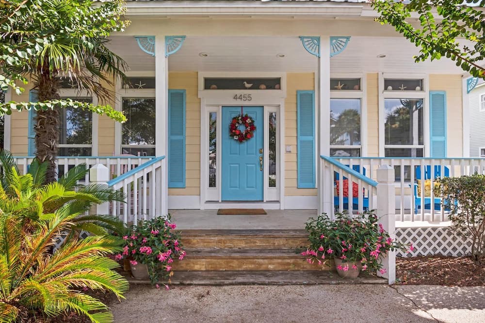 Photo of Outdoor in Crystal Shores