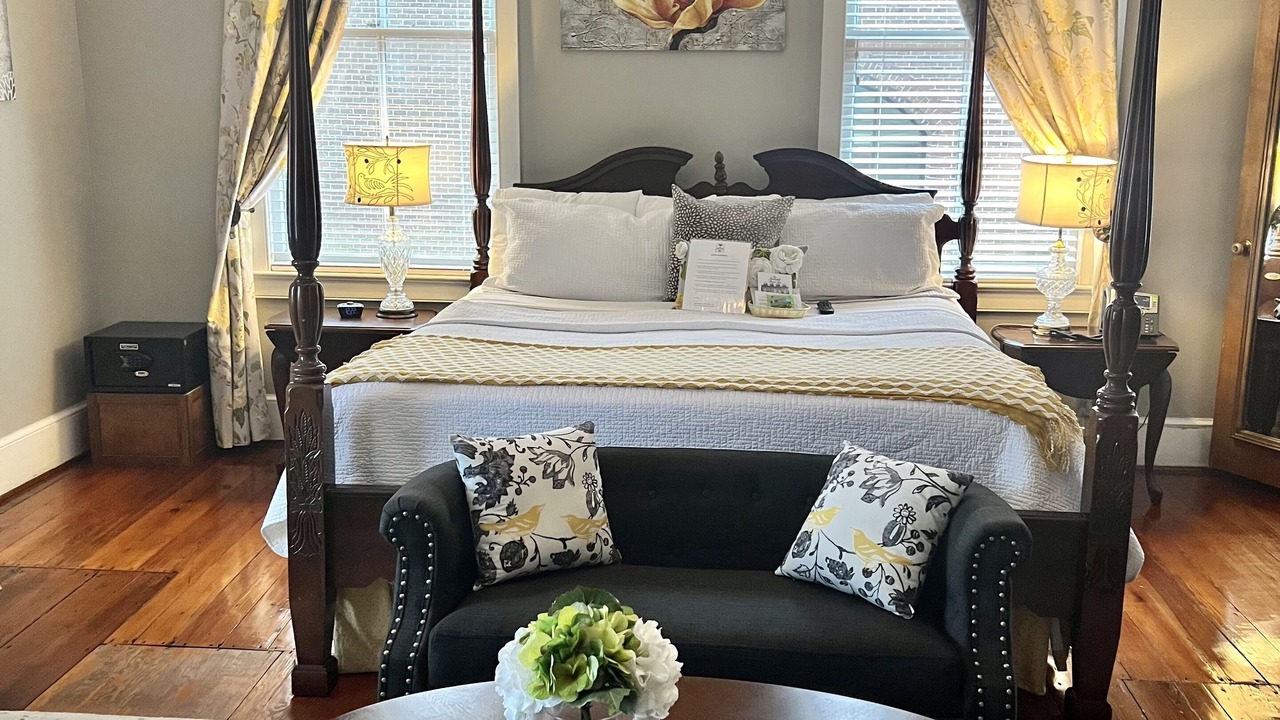 Photo of Bedroom in Charleston Historic District