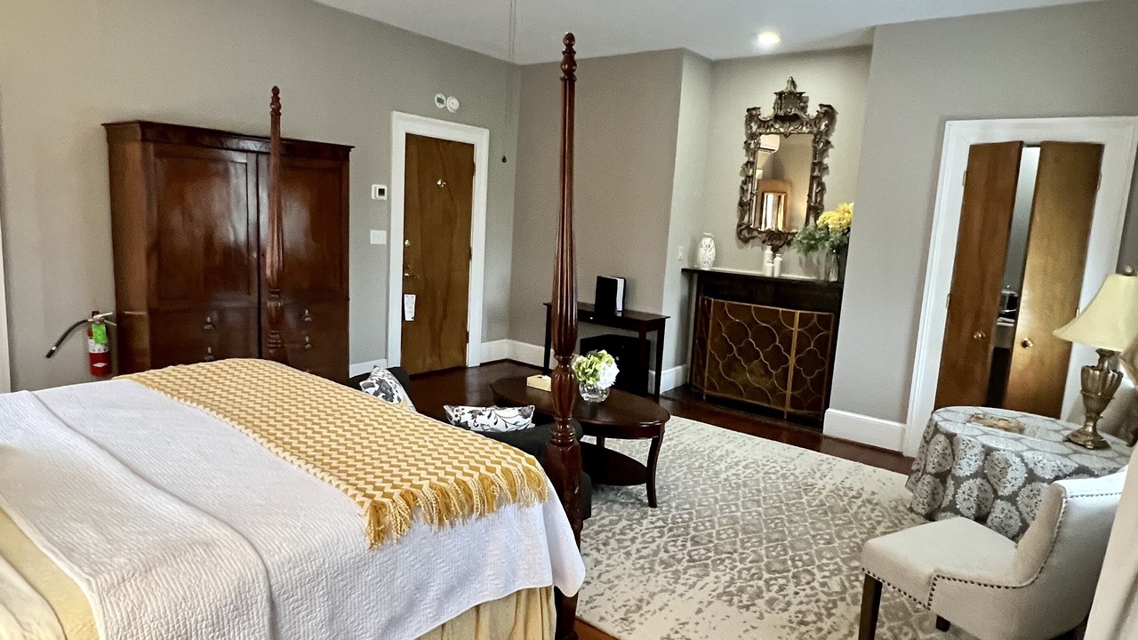 Photo of Bedroom in Charleston Historic District