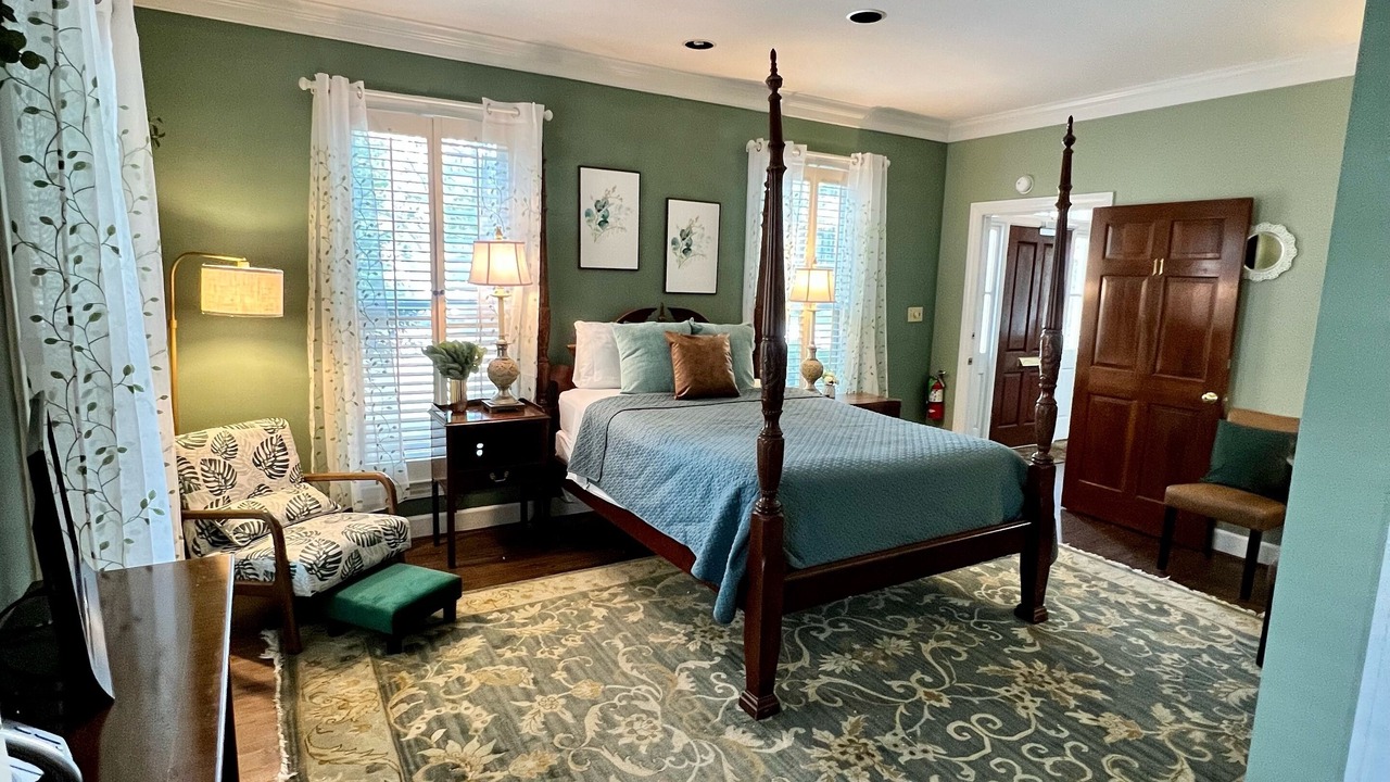 Photo of Bedroom in Charleston Historic District