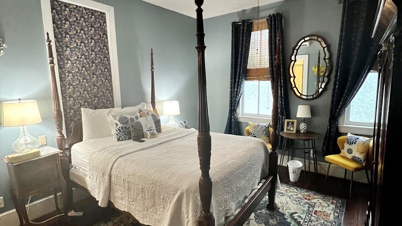 Photo of Bedroom in Charleston Historic District