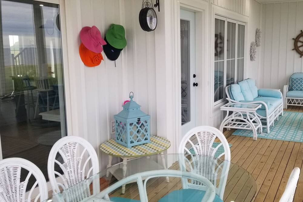 Photo of Patio Balcony in Shemogue