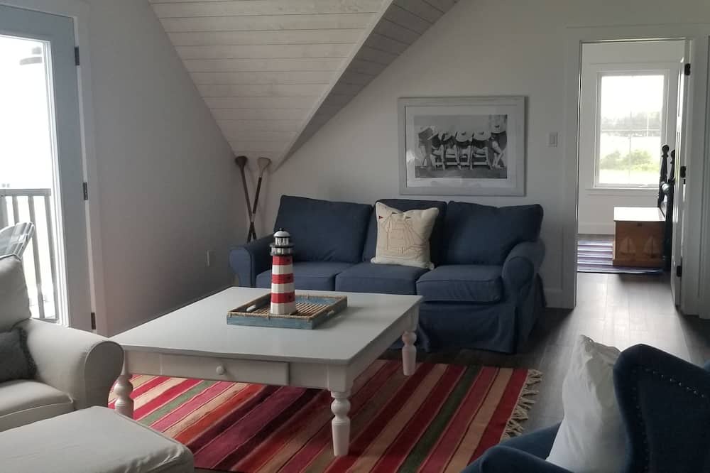 Photo of Livingroom in Shemogue