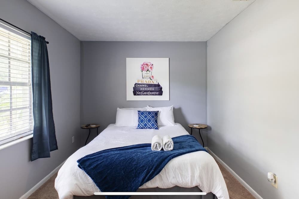 Photo of Bedroom in Seffner Community Alliance