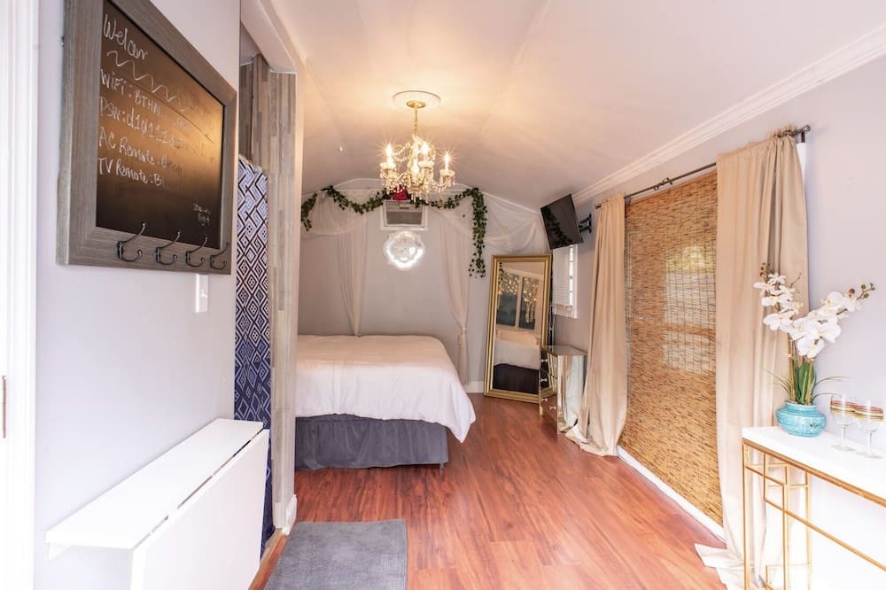 Photo of Bedroom in Seffner Community Alliance