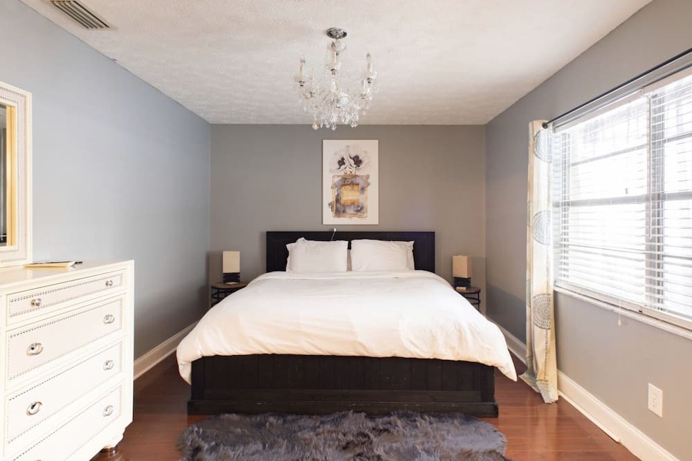 Photo of Bedroom in Seffner Community Alliance