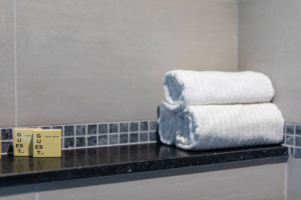 Photo of Bathroom in Jourdan