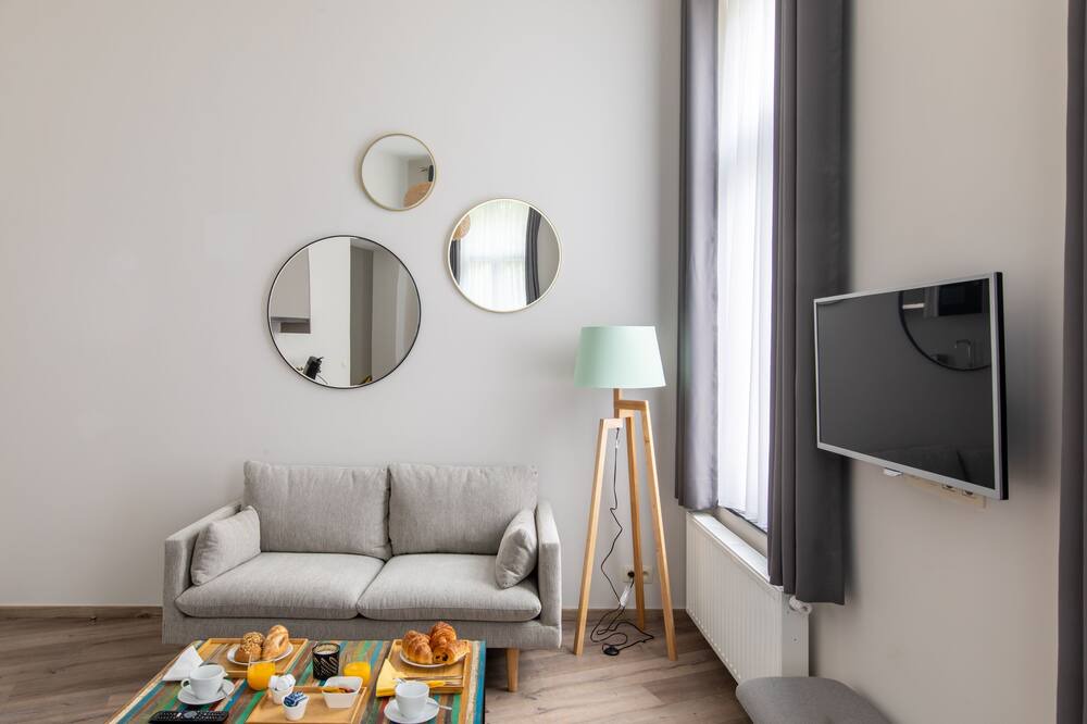 Photo of Livingroom in Jourdan
