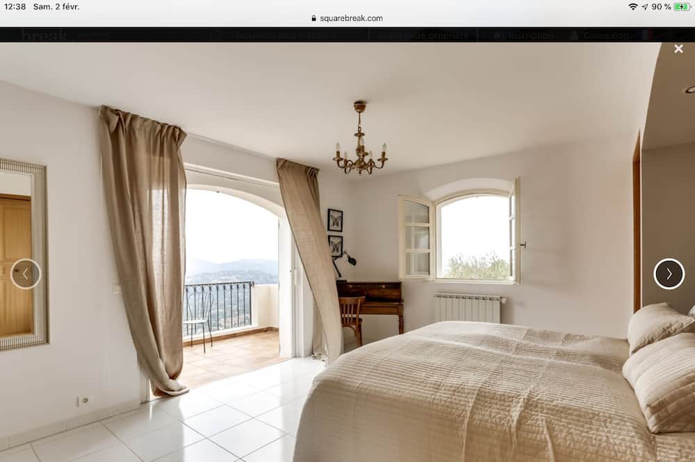 Photo of Bedroom in Cabris