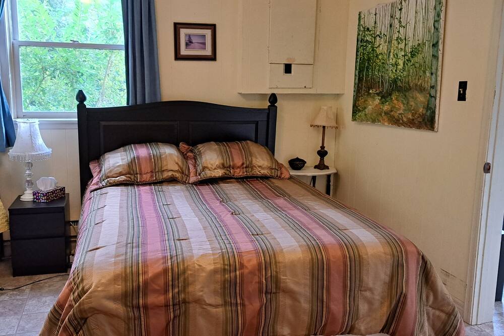Photo of Bedroom in Malignant Cove