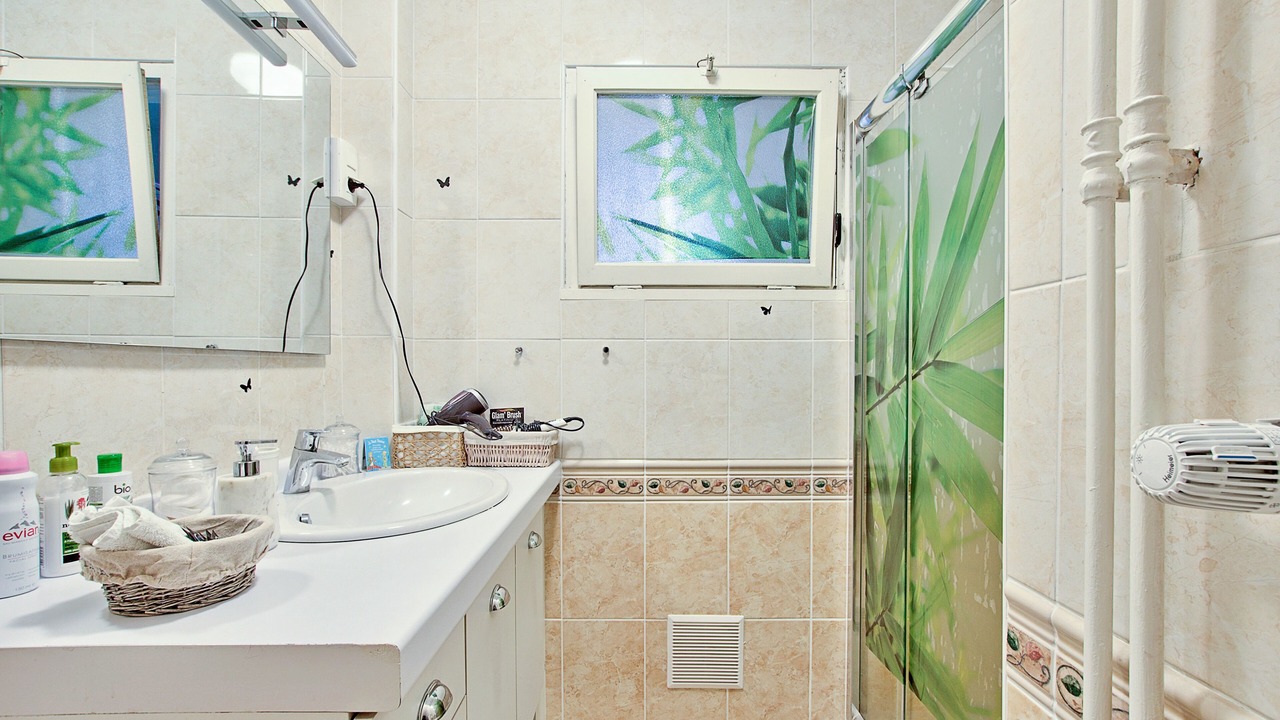 Photo of Bathroom in Les Poulettes