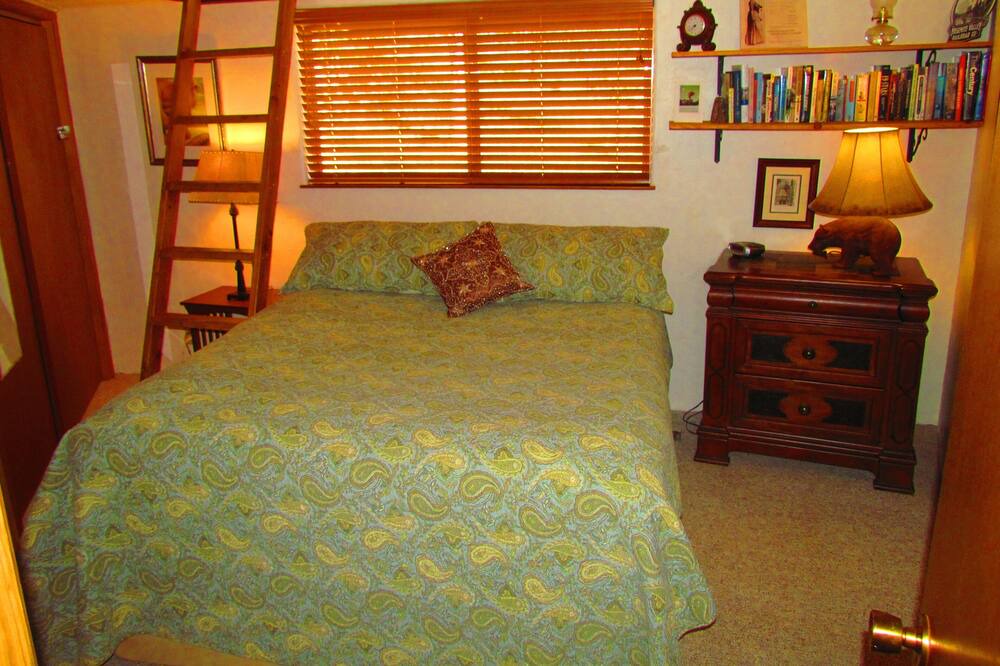 Photo of Bedroom in Midpines