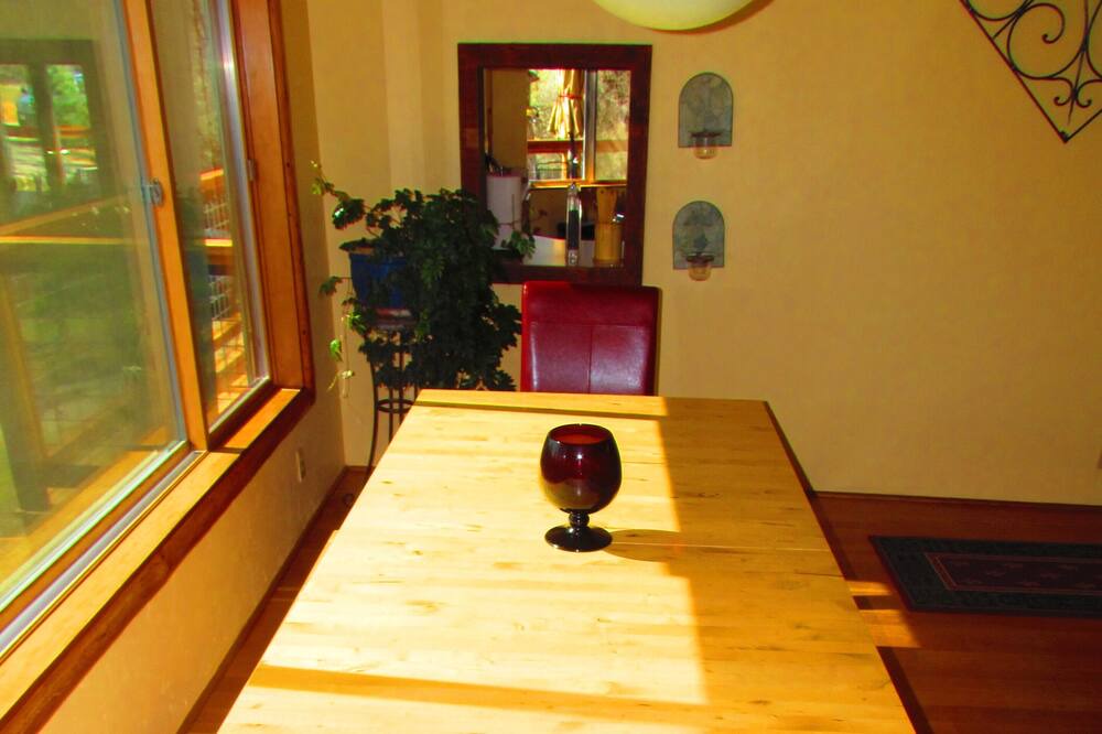 Photo of Bedroom in Midpines