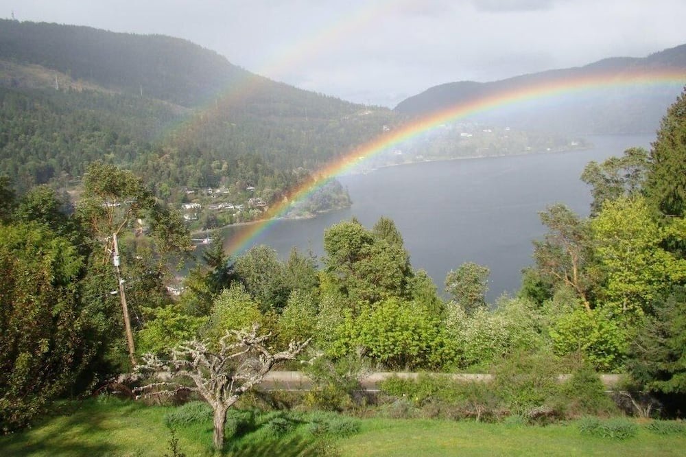 Photo of Others in Maple Bay