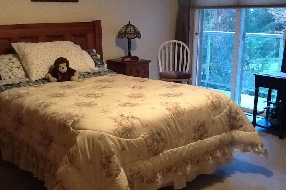 Photo of Others in Maple Bay