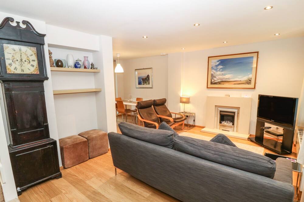 Photo of Livingroom in Morfa Bychan