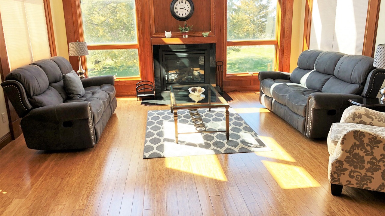 Photo of Livingroom in The Galena Territory