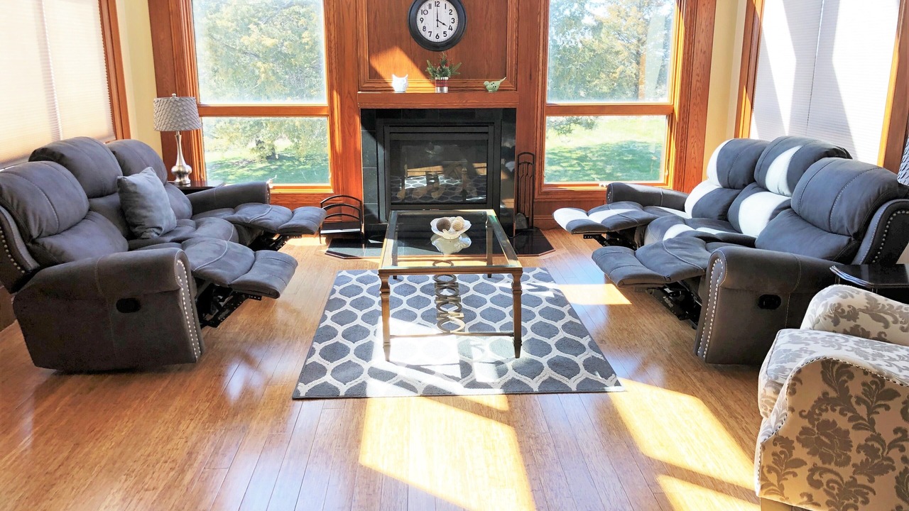 Photo of Livingroom in The Galena Territory