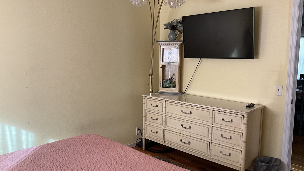 Photo of Bedroom in Lake City