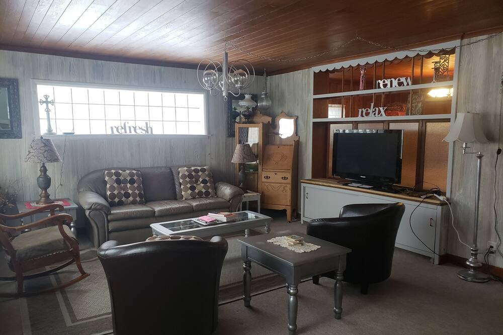 Photo of Bedroom in Ishpeming