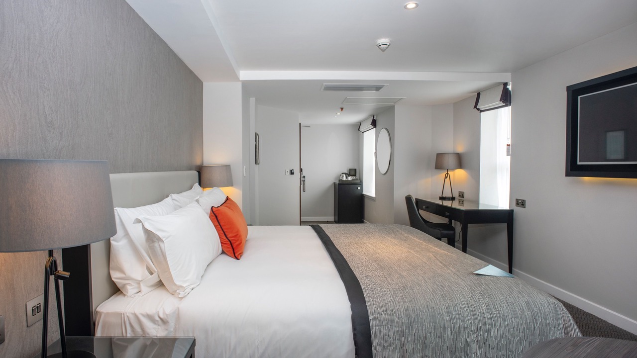 Photo of Bedroom in Newington