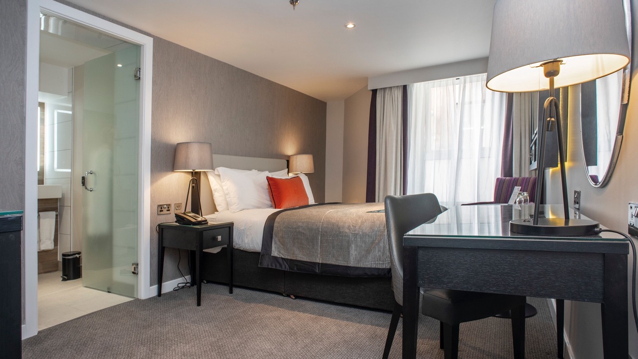 Photo of Bedroom in Newington