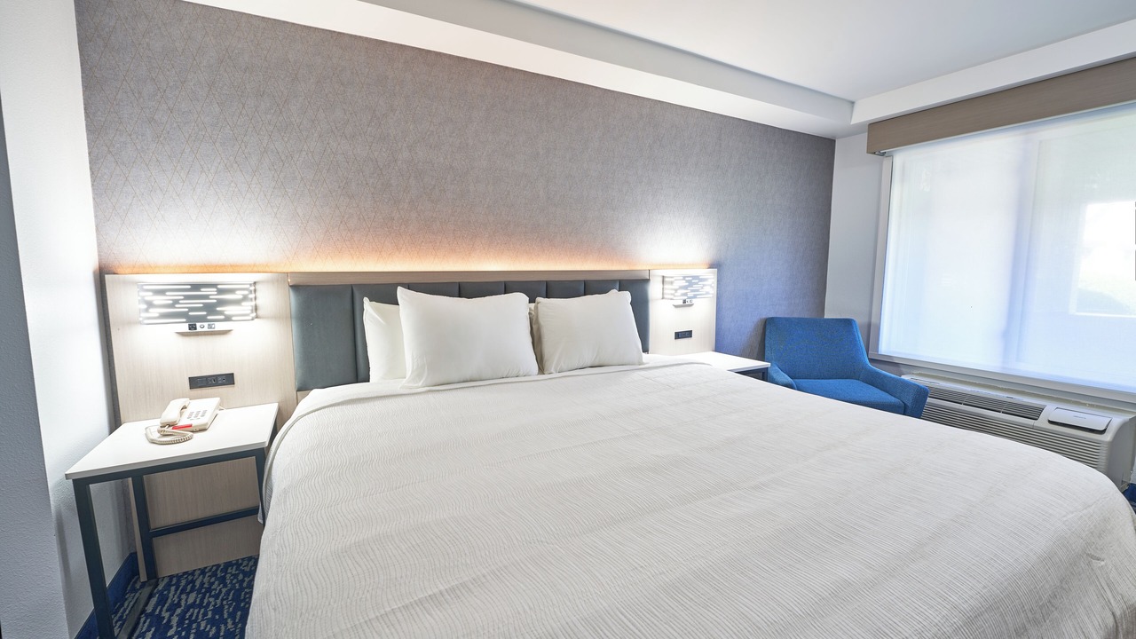 Photo of Bedroom in Buzzards Bay
