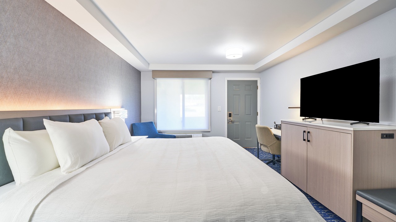 Photo of Bedroom in Buzzards Bay
