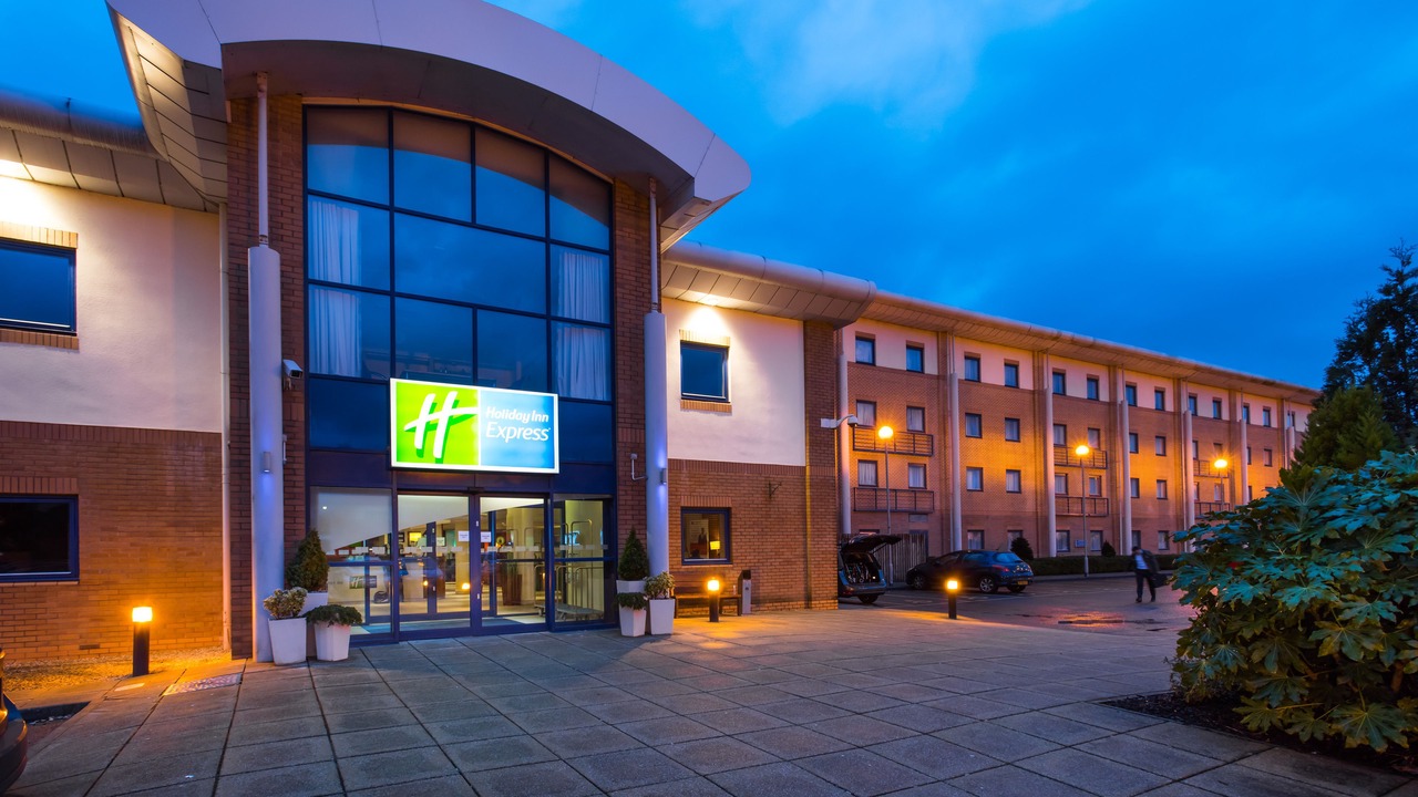 Photo of Buildings in Coedkernew