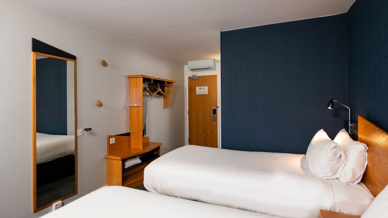 Photo of Bedroom in Coedkernew
