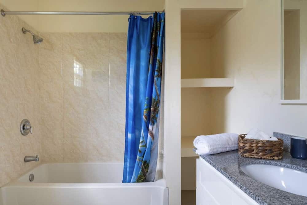 Photo of Bathroom in Mammee Bay