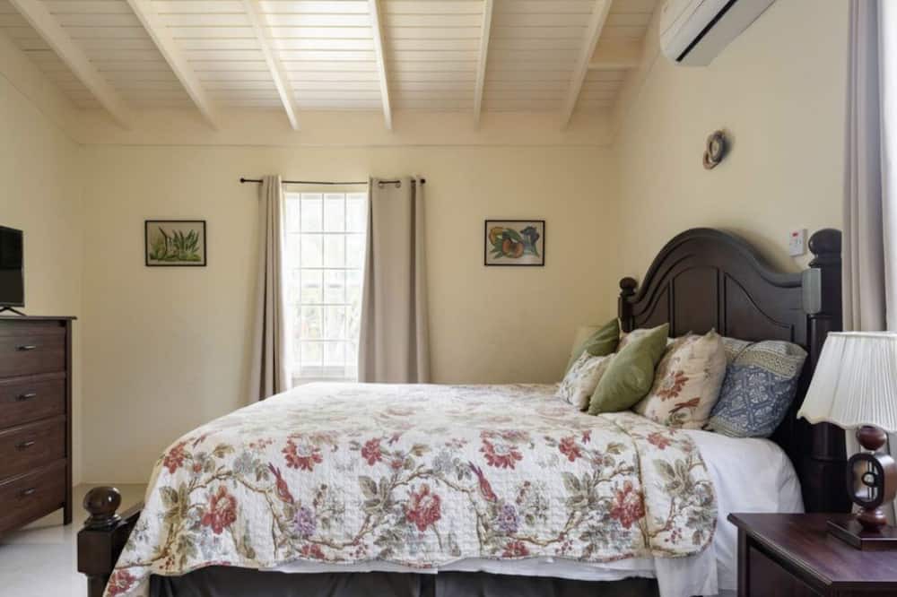 Photo of Bedroom in Mammee Bay