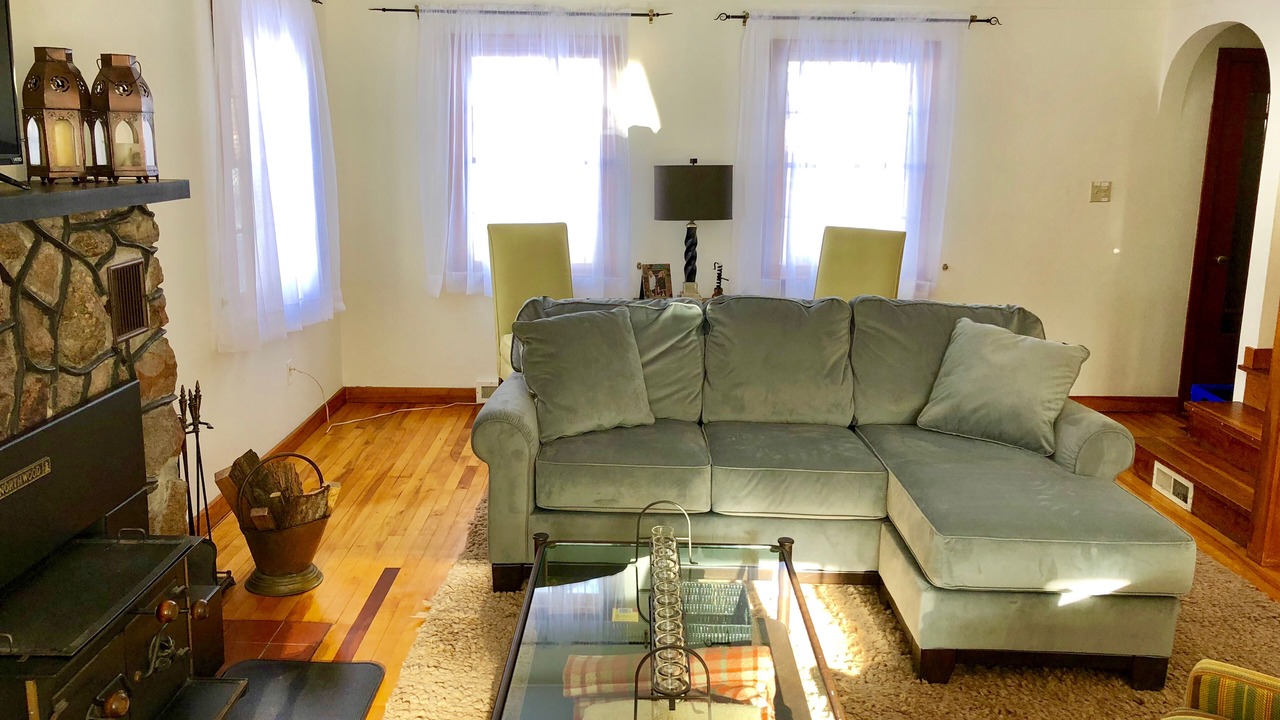 Photo of Livingroom in Cadillac