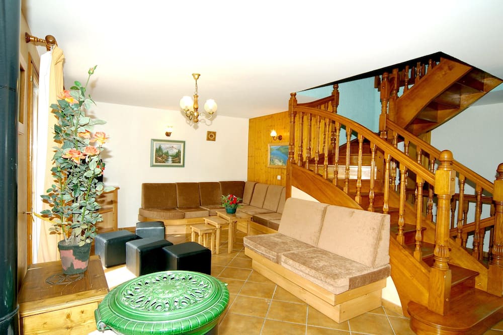 Photo of Livingroom in Praranger