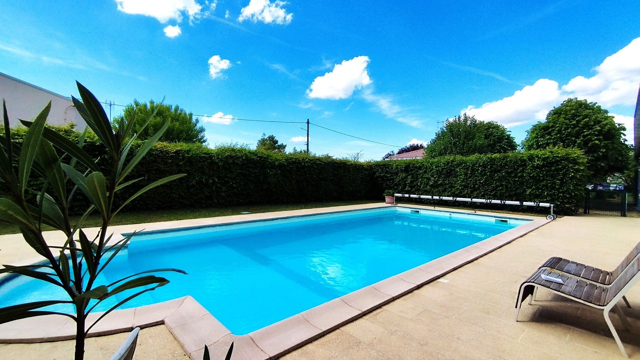 Photo of Outdoor in Nalliers