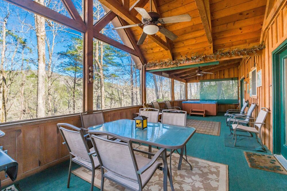Photo of Patio Balcony in Sautee Nacoochee