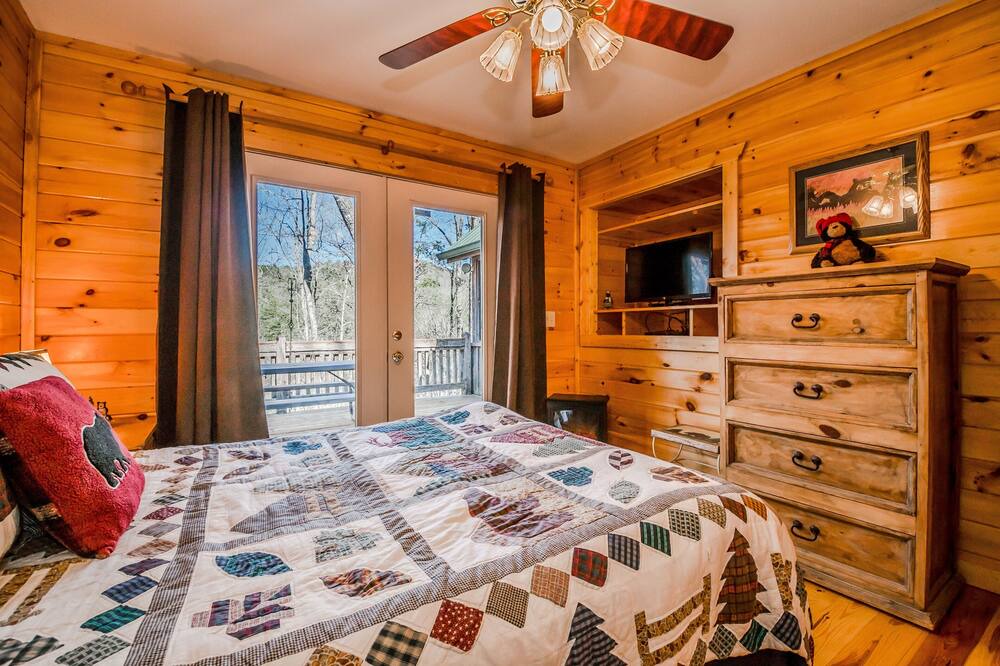 Photo of Bedroom in Sautee Nacoochee