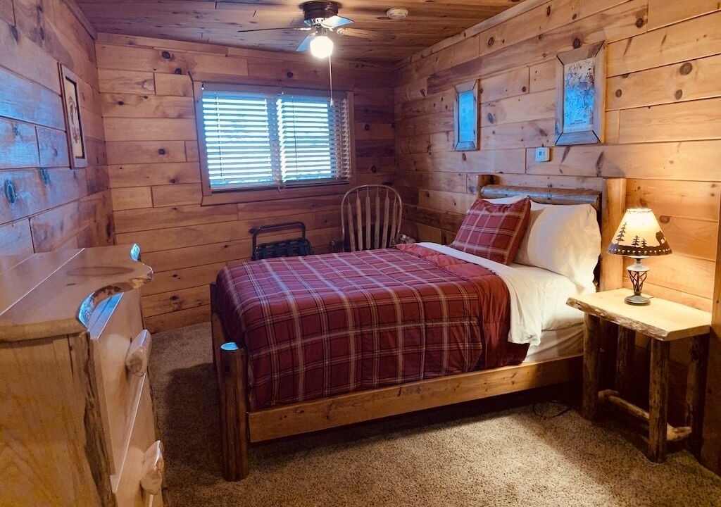 Photo of Bedroom in Au Train