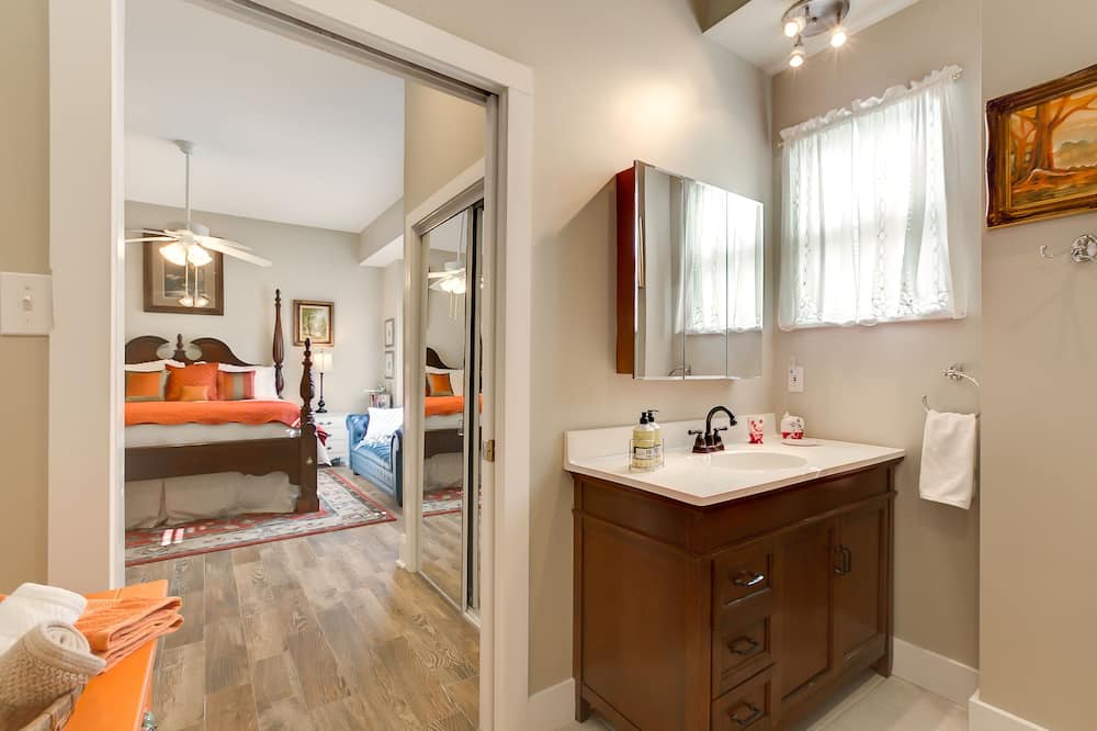 Photo of Bathroom in Mandeville