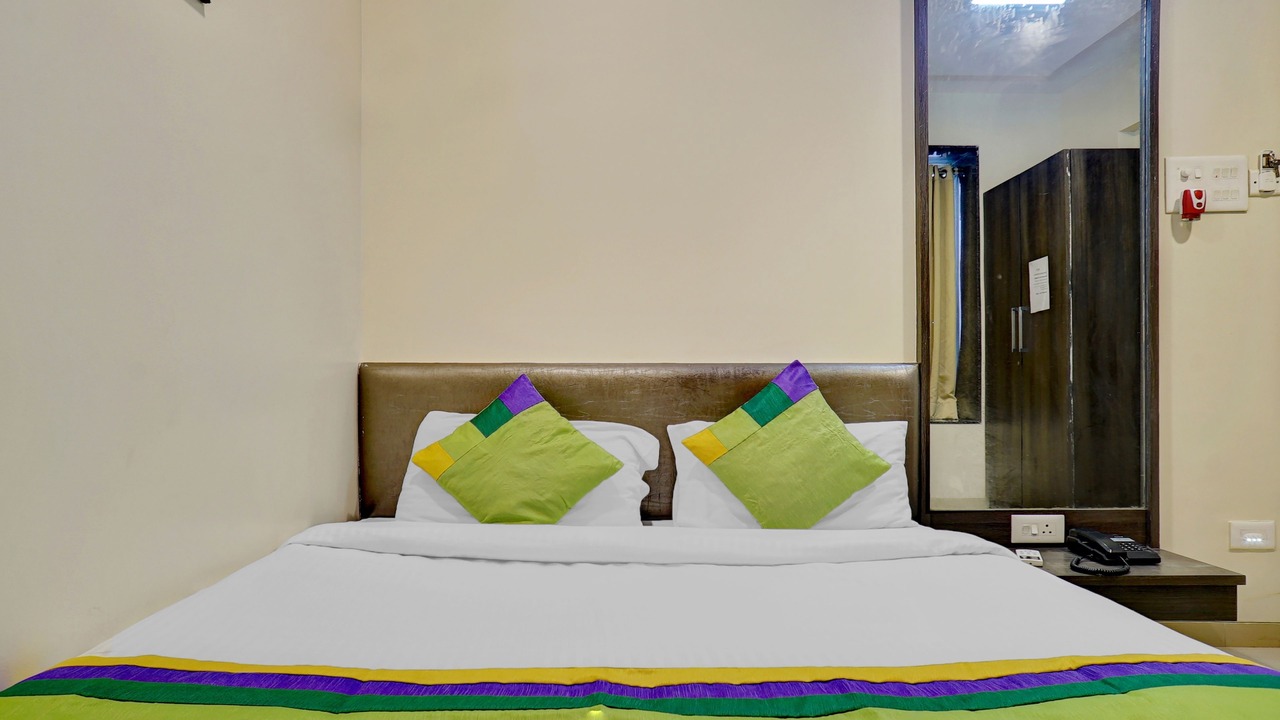 Photo of Bedroom in Hadapsar