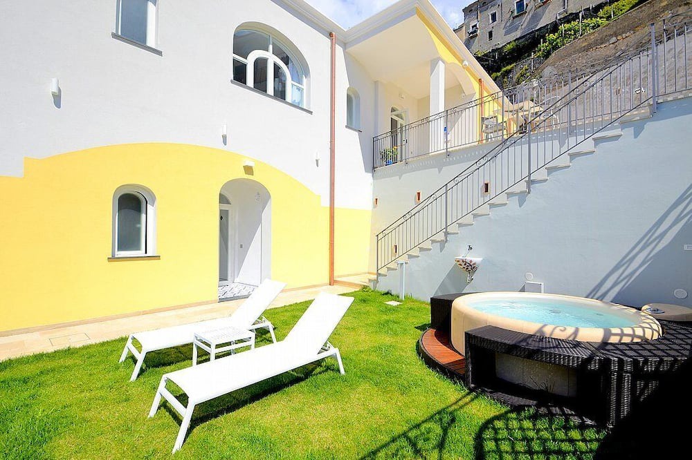 Photo of Outdoor in Pontone
