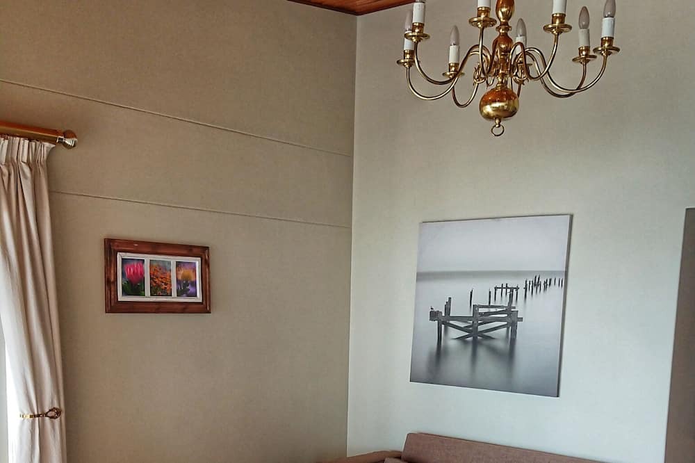 Photo of Bedroom in Mountainside